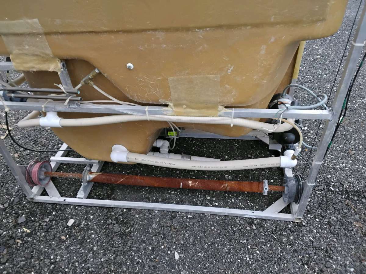 Walk In Bath Tub with Showering Head Plus Whirlpool Like New