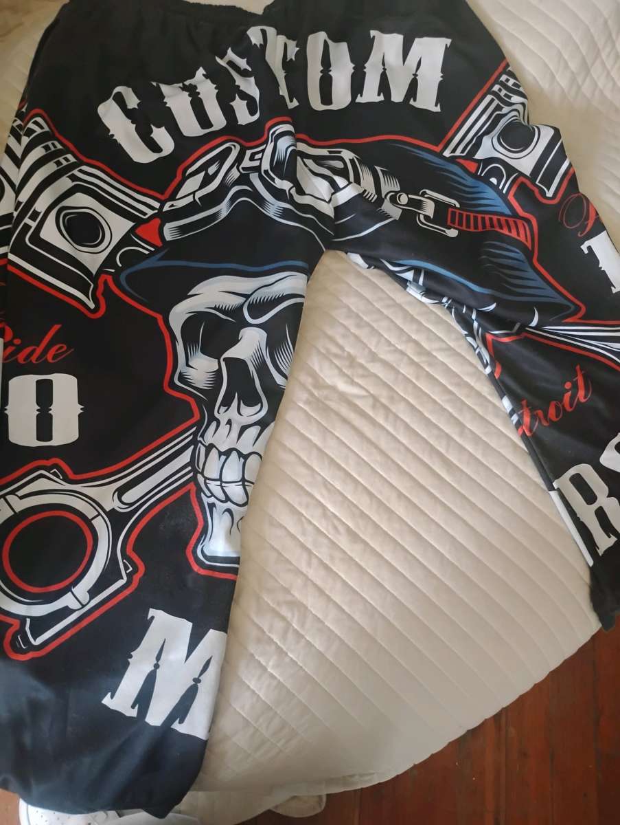 outfit for men or and women