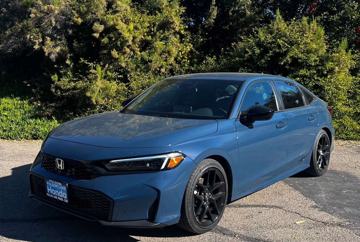 2025 Honda Civic sport model