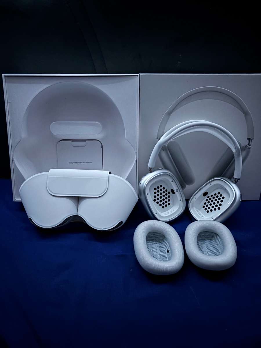 Airpod Maxes