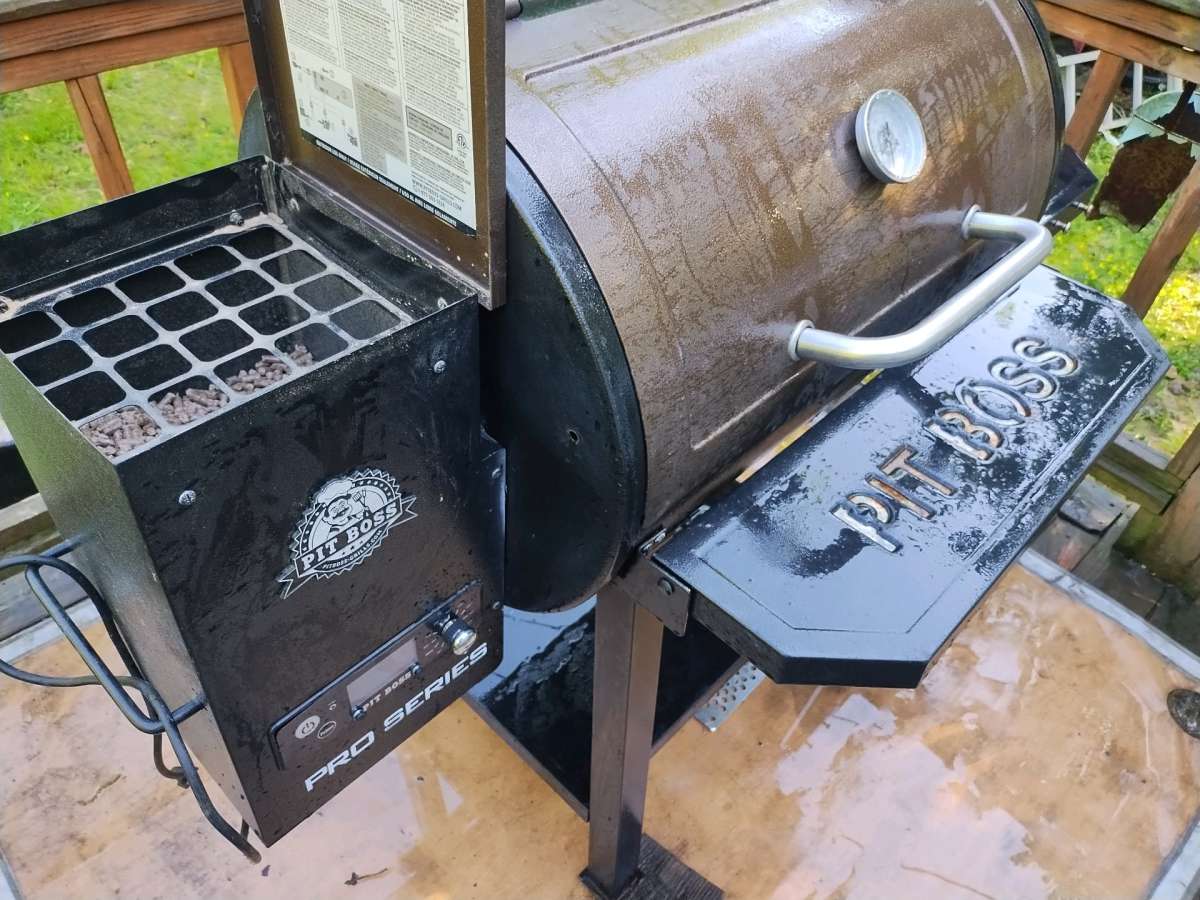 Boss Pro Pellet Grill