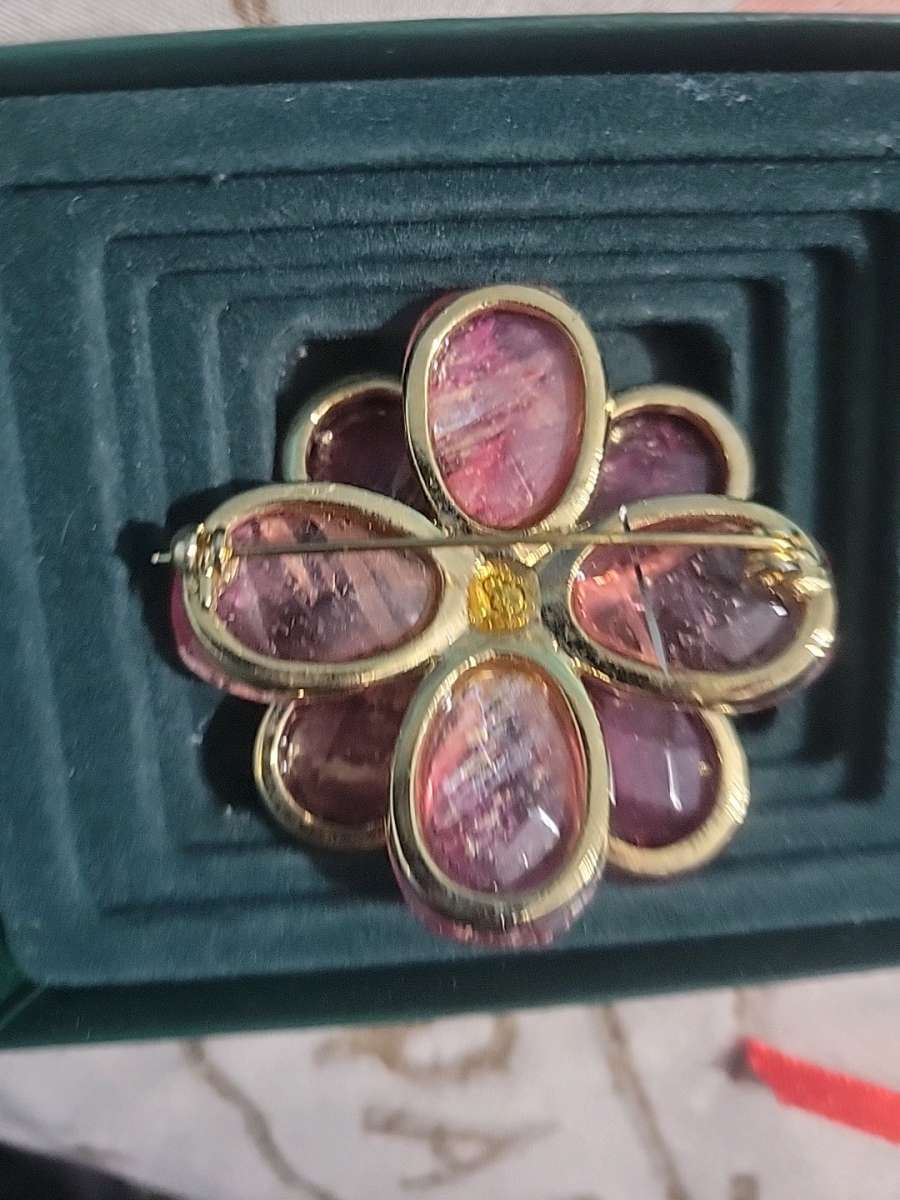 pink flowe Brooch