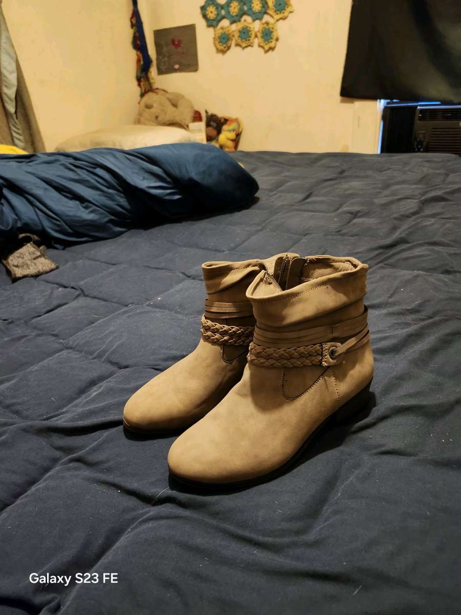 wonder nation boots
