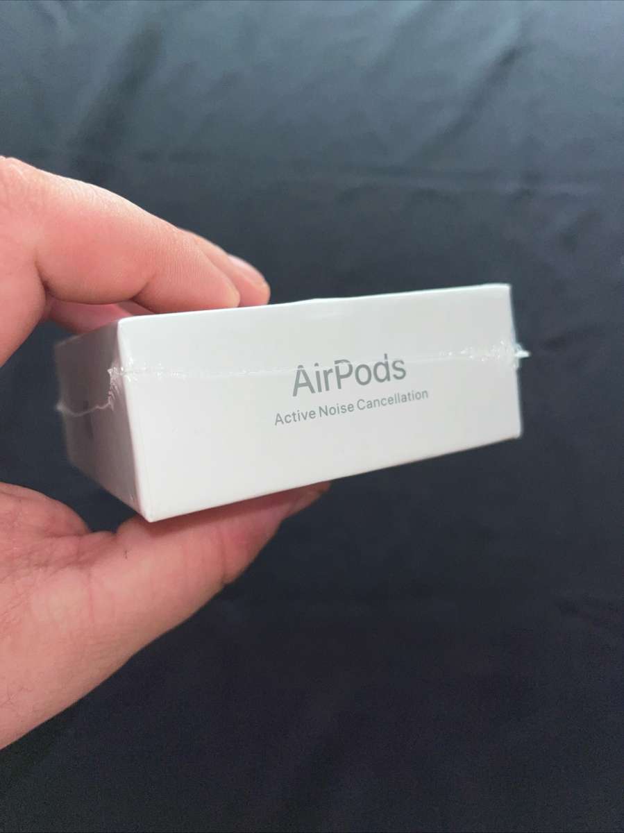 AirPods 4