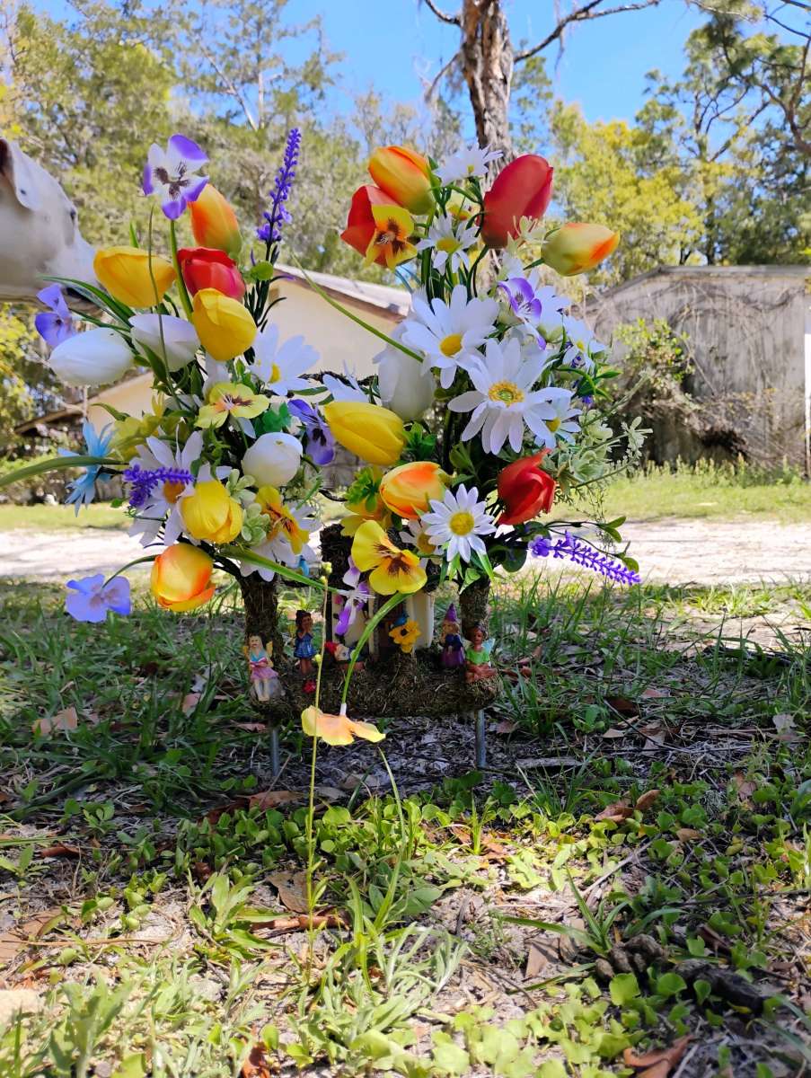 beautiful graveside flowers for loved ones