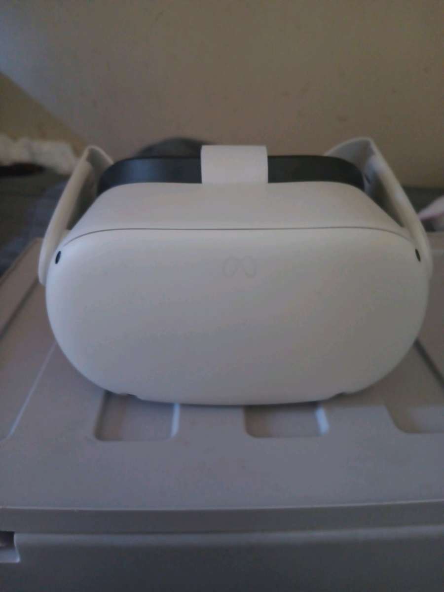 oculus quest 2 brand new