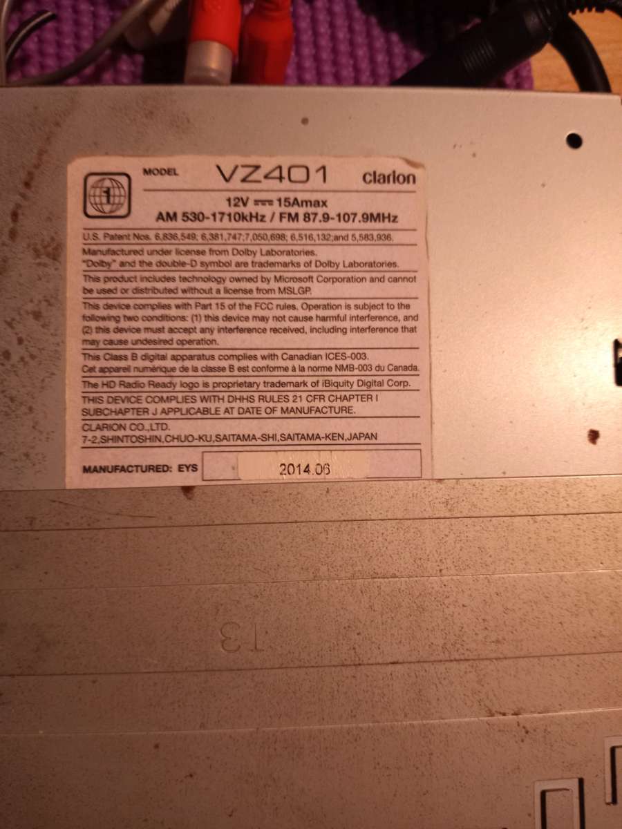 flip out touch screen clarion VZ401