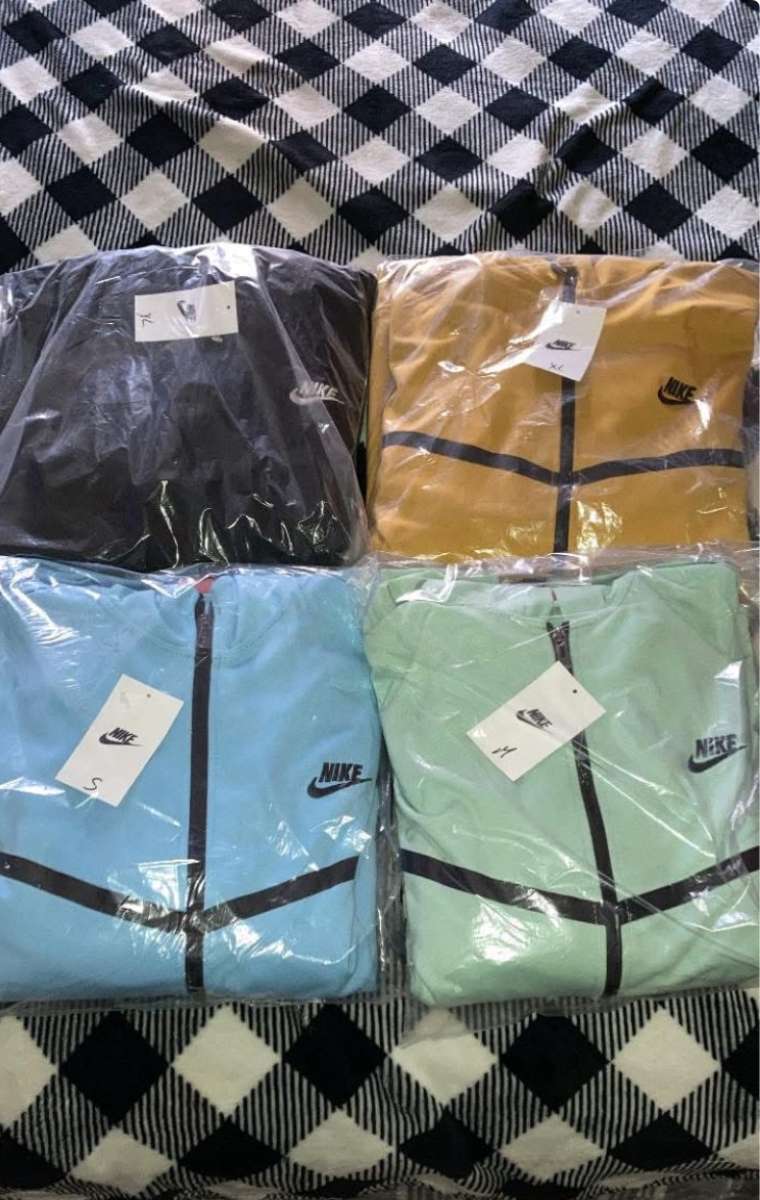 Nike techs 60 for the whole set and polo