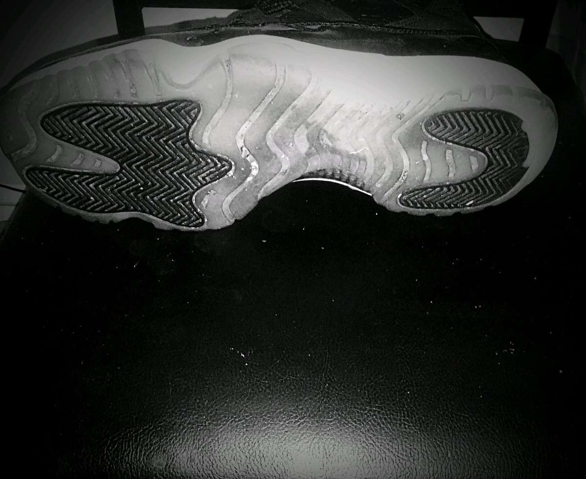 Jordan 11 space jams classic original colors as shown on tv