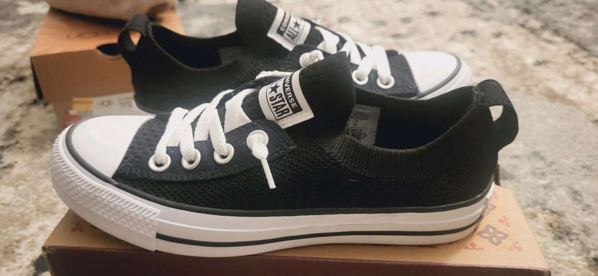 Converse Women Size 5