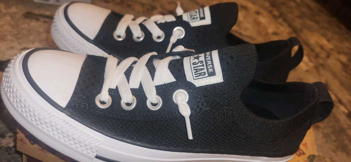 Converse Women Size 5