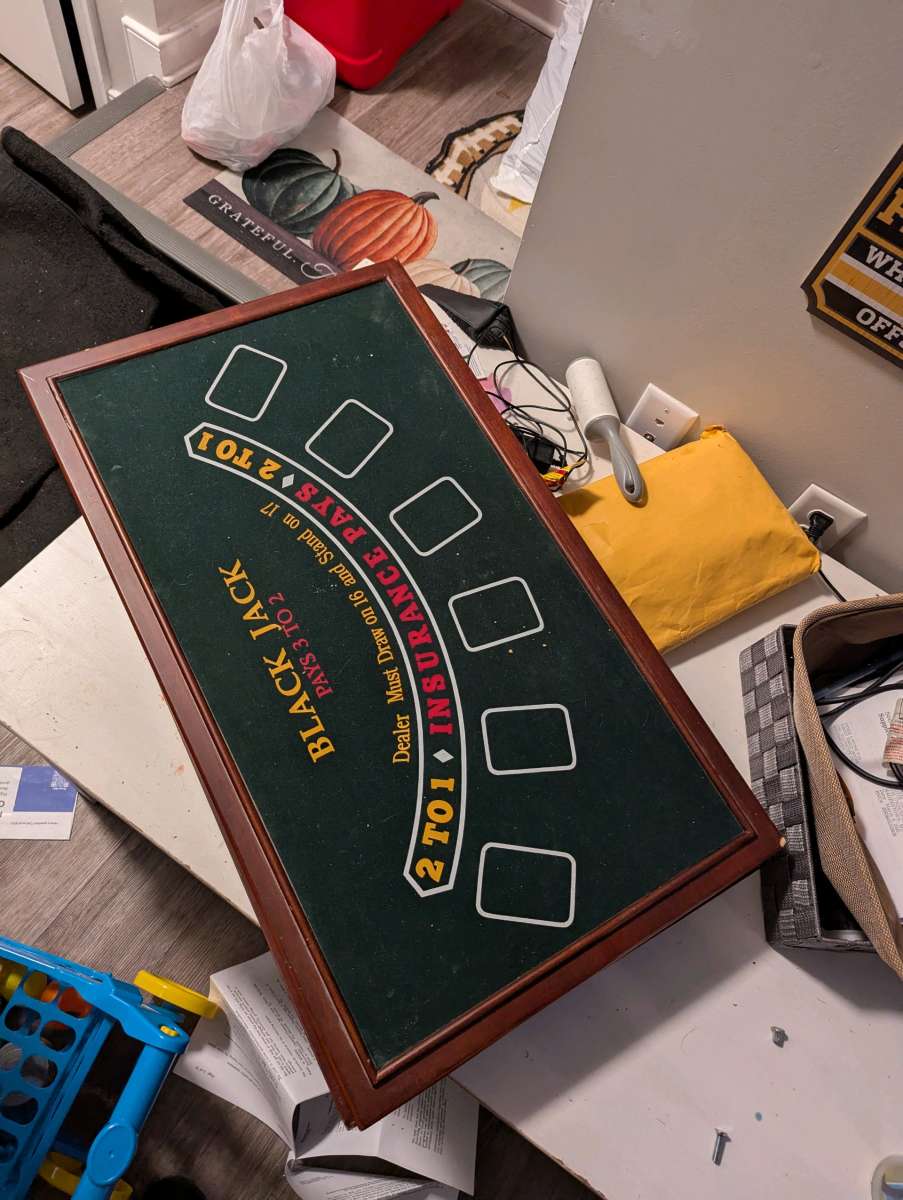 blackjack 2in poker and roulette table