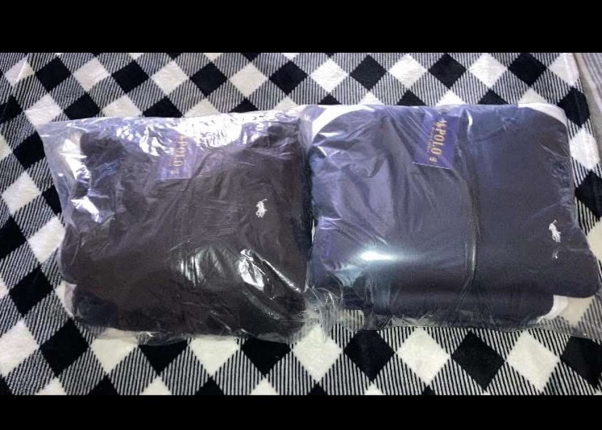 Nike techs 60 for the whole set and polo