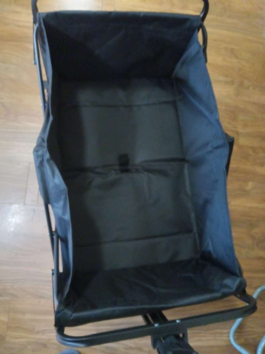 car 450 lbs for grocery shopping and gardening