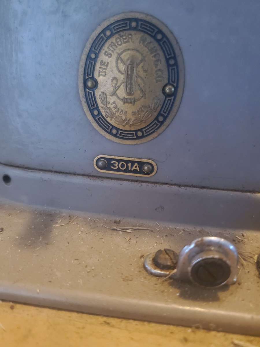 1950s singer sewing machine