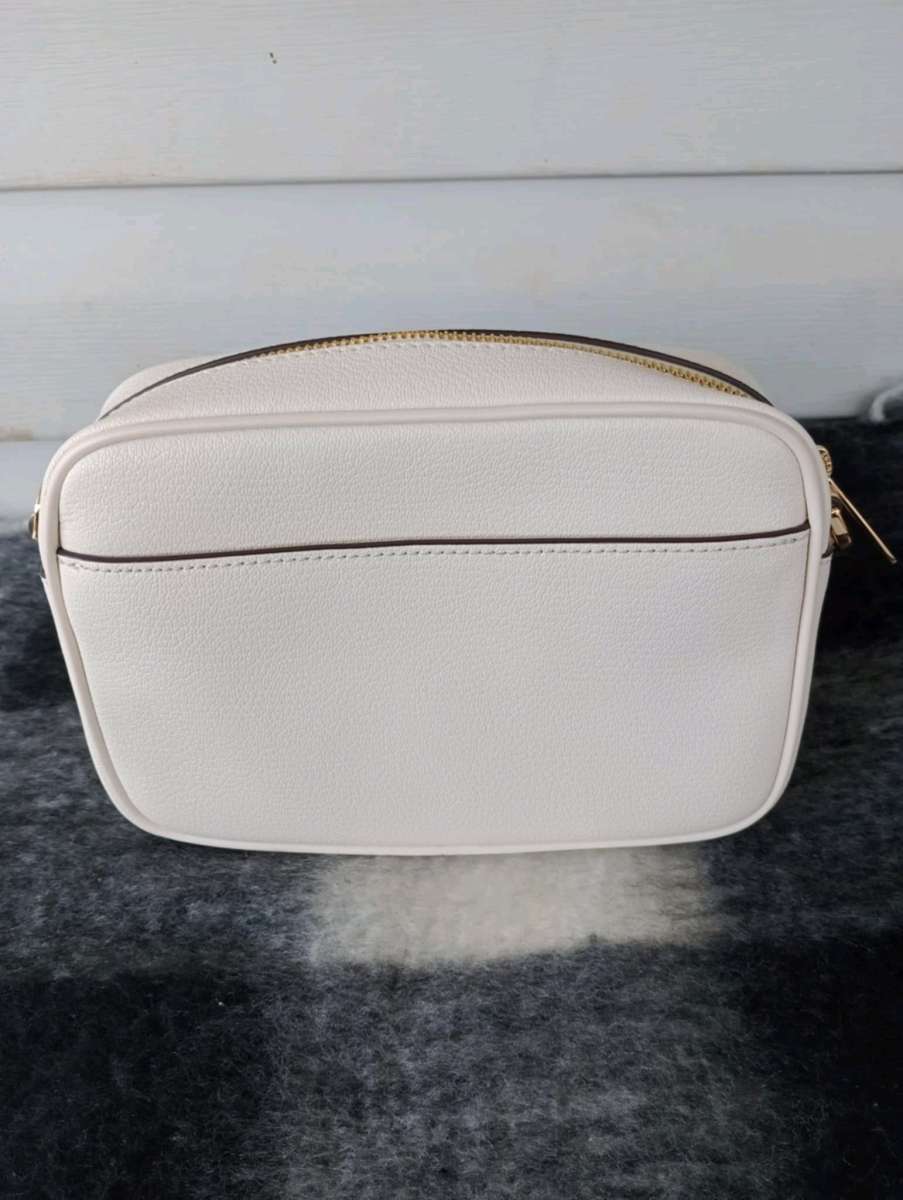 MICHAEL KORS JET SET TRAVEL purse