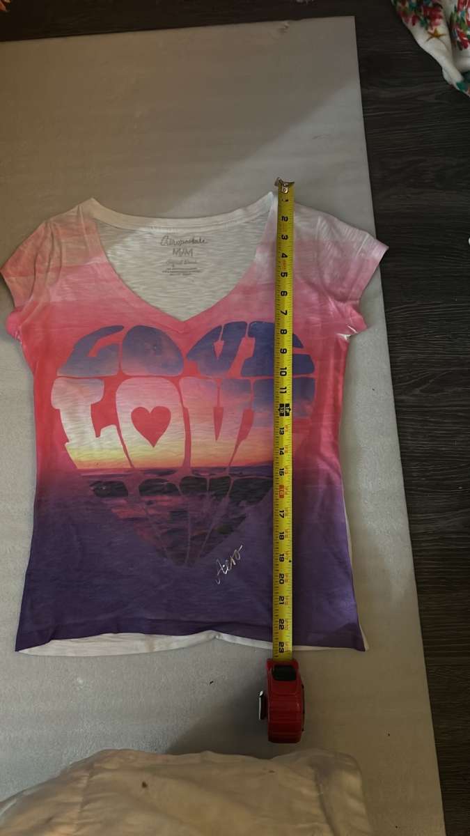Aeropostale Love Heart Graphic Tshirt Size M