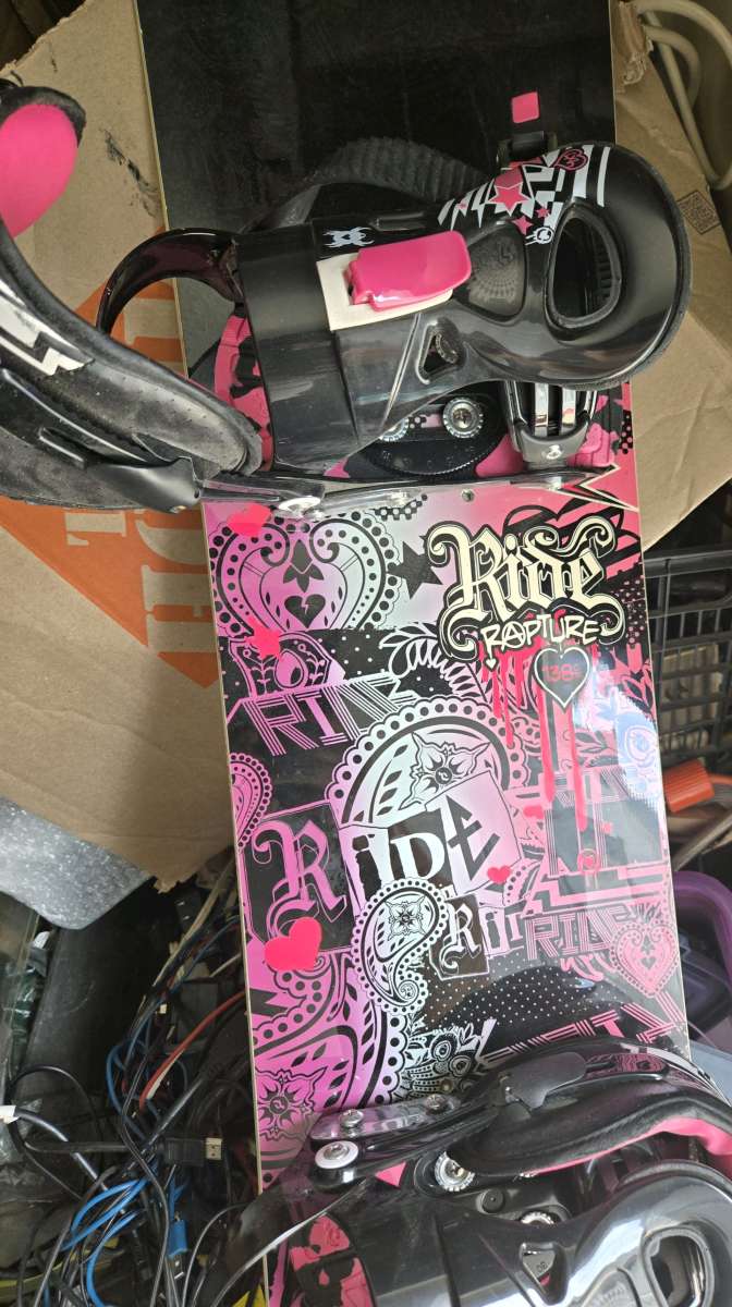 ride rapture womens snowboard