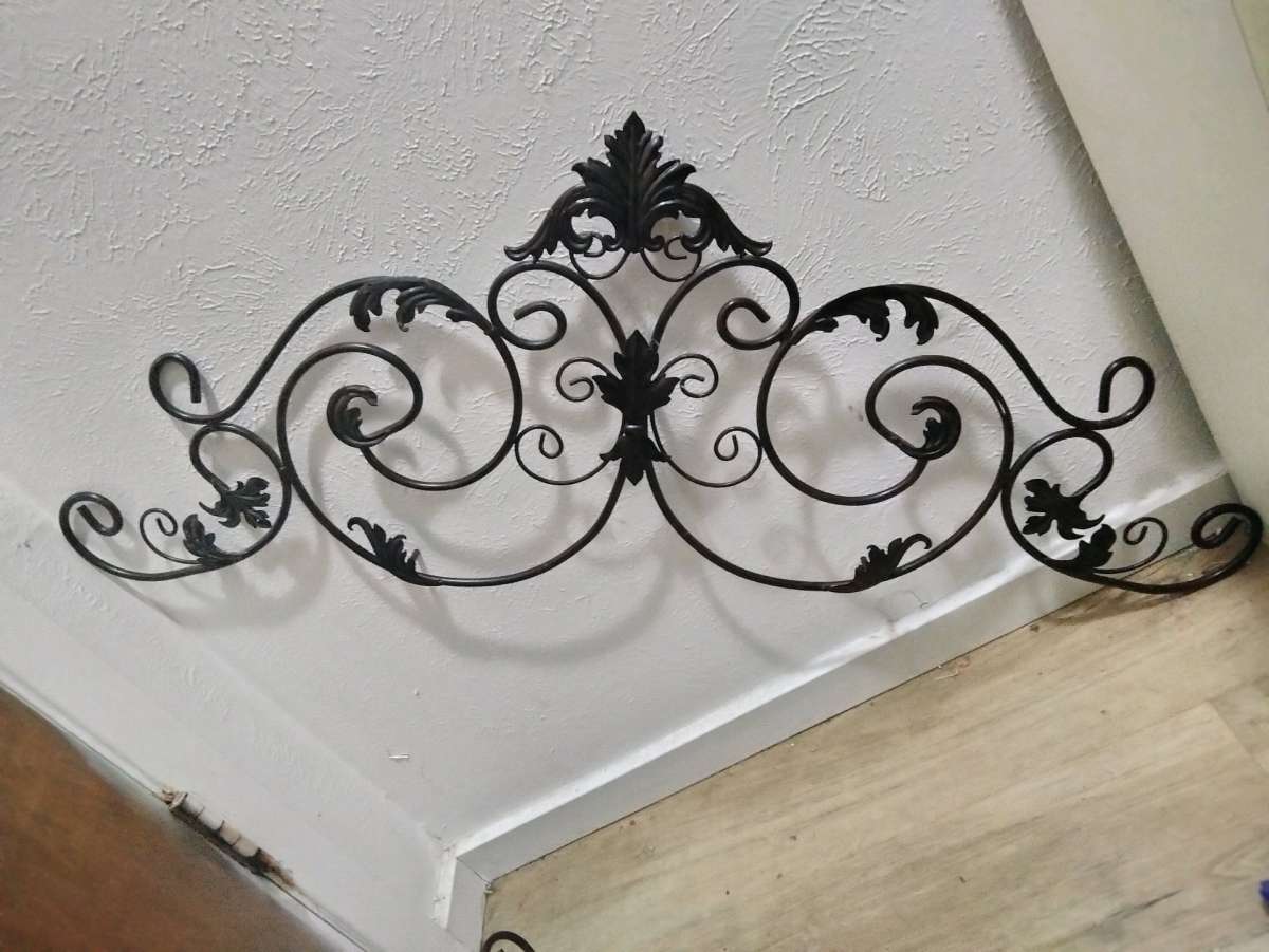 Ornate Metal IvyOak Leaf Wall Decor Only 2 left available