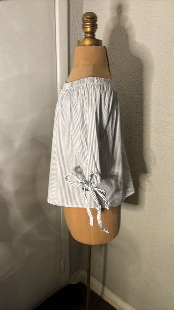 LaBanga Striped BlueWhite Top Size L Bow Tie Sleeves