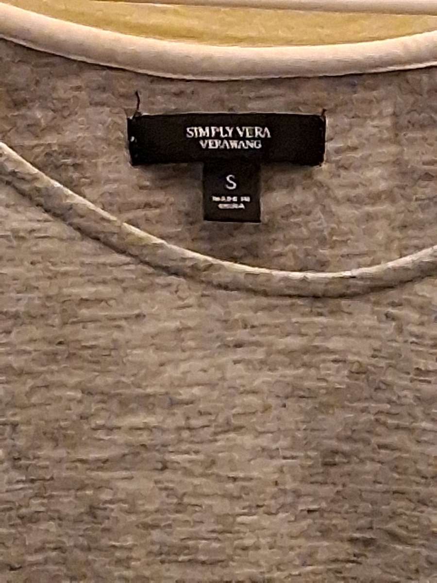 Vera Wang top