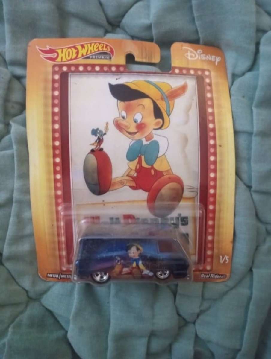 Hot wheels Pinocchio Disney collection
