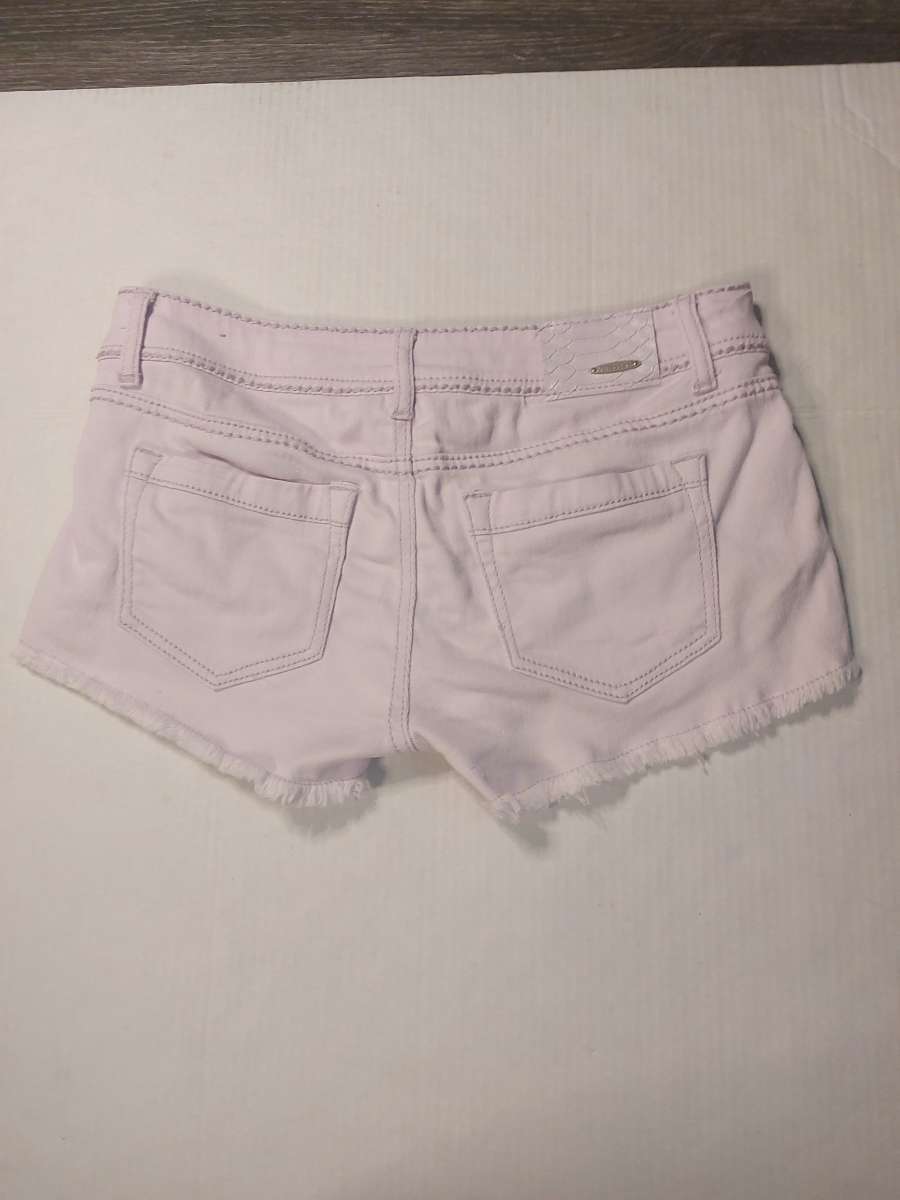 Dollhouse Lilac Purple Raw Hem Shorts Size Juniors