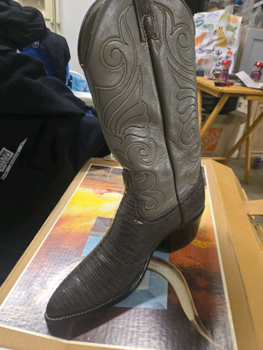 mens size lizard skin boots