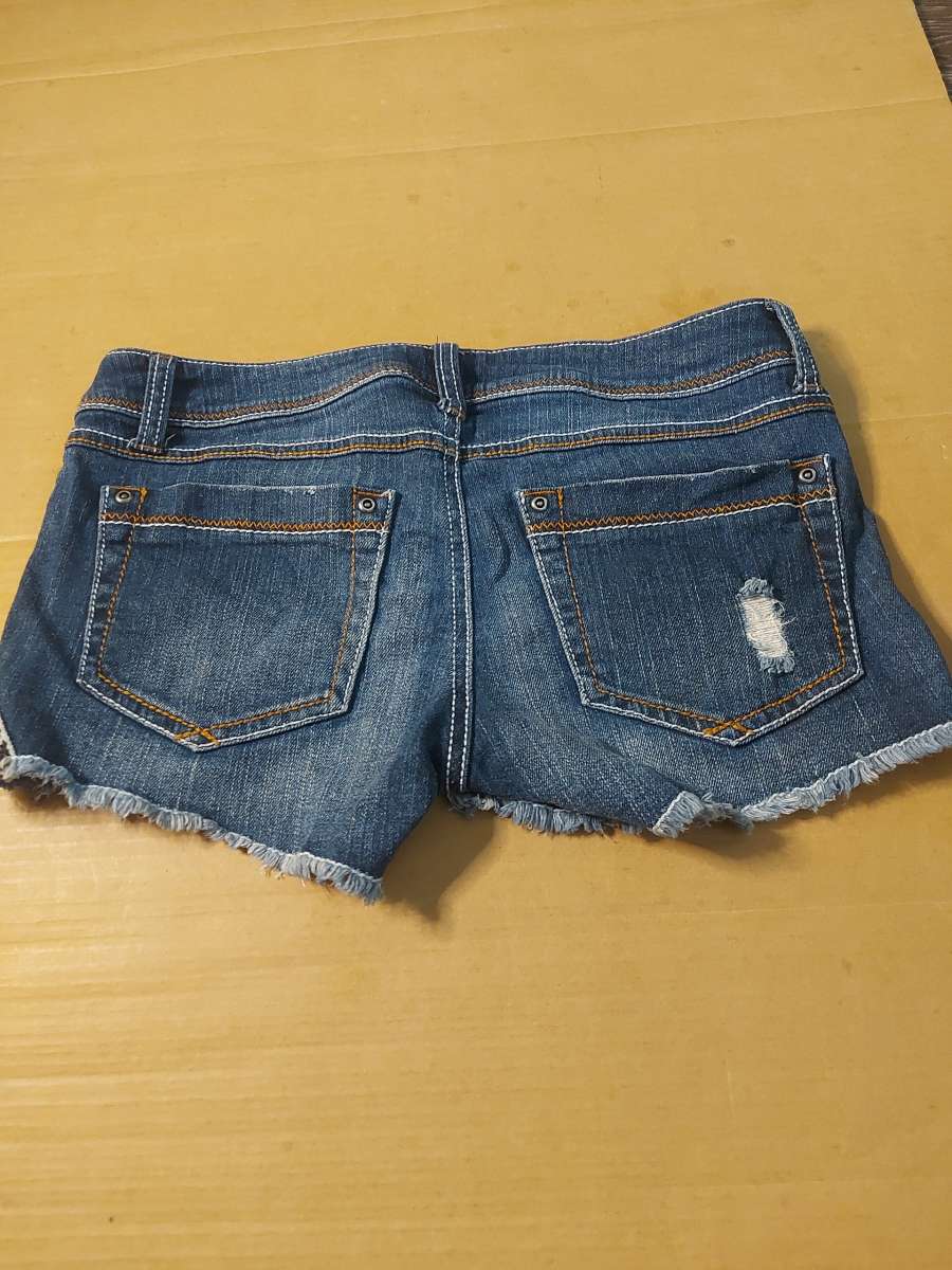 Mudd Jeans Aztec Distressed  Denim Shorts Size 3