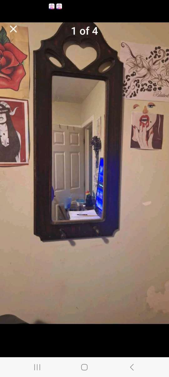 wall hanging mirror decor