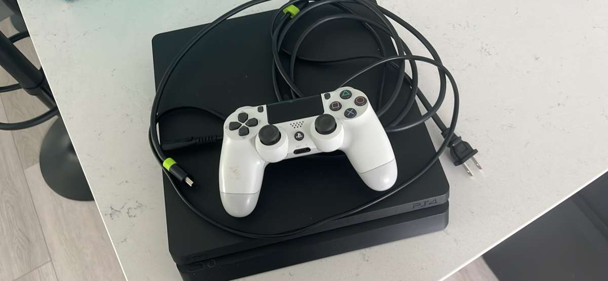 PlayStation 4 with 2 controllers