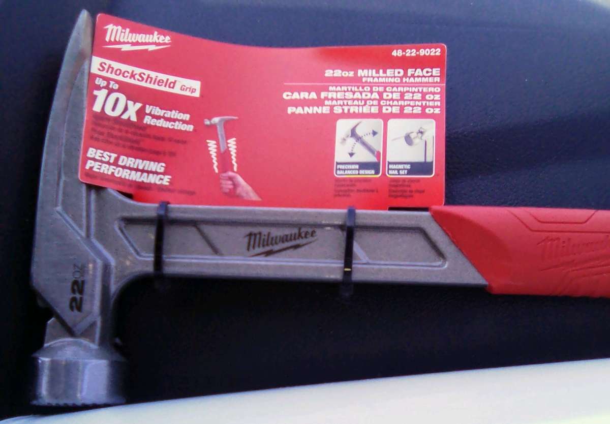 Milwaukee hammer