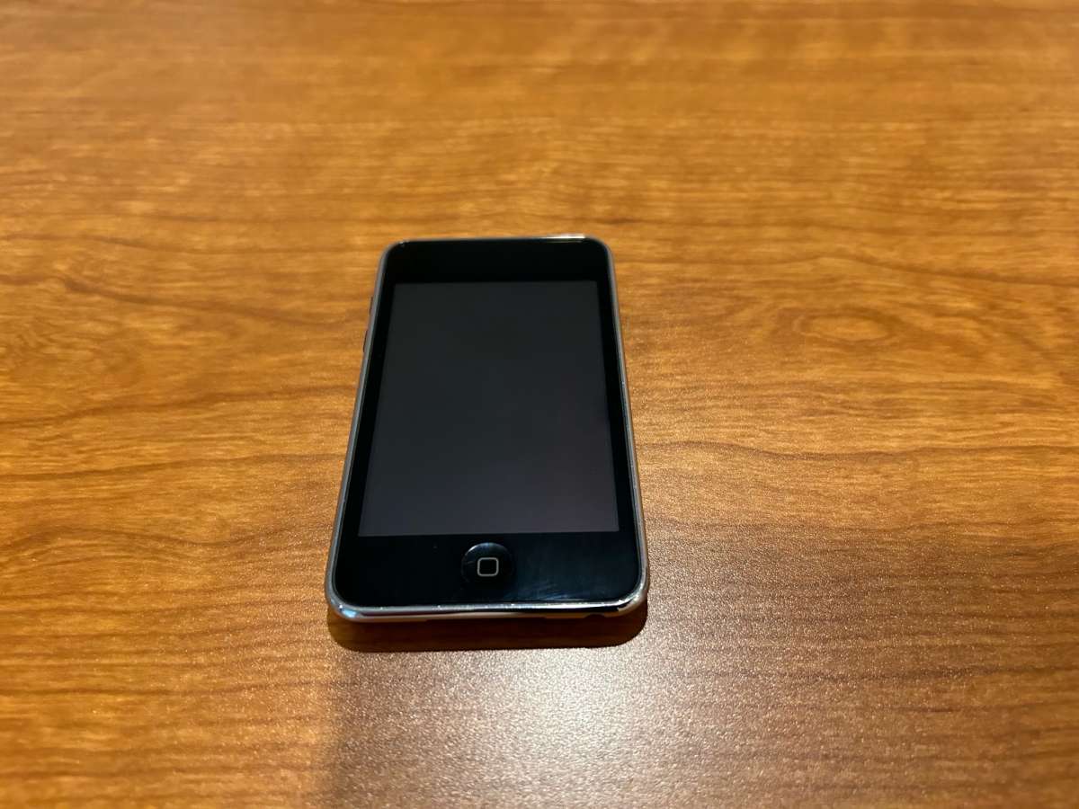 Apple ipod touch 2nd gen 8gb