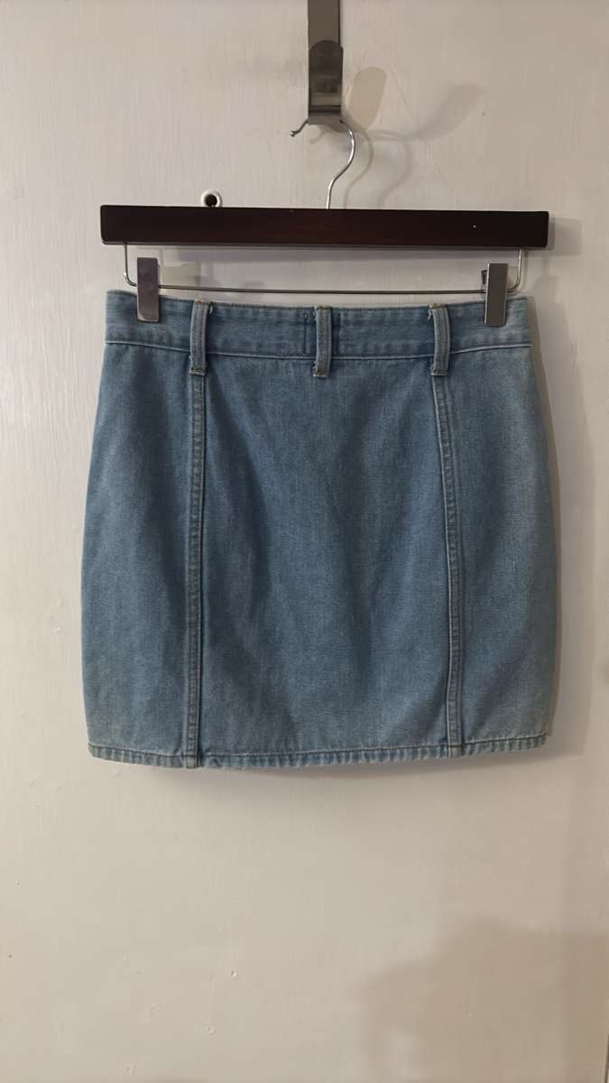 Princess Polly Mariya Fray Denim Mini Skirt Size 2 Blue Conc