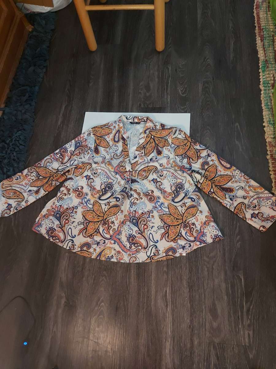 SHEIN Curve Floral Paisley Print Blouse Size 2XL