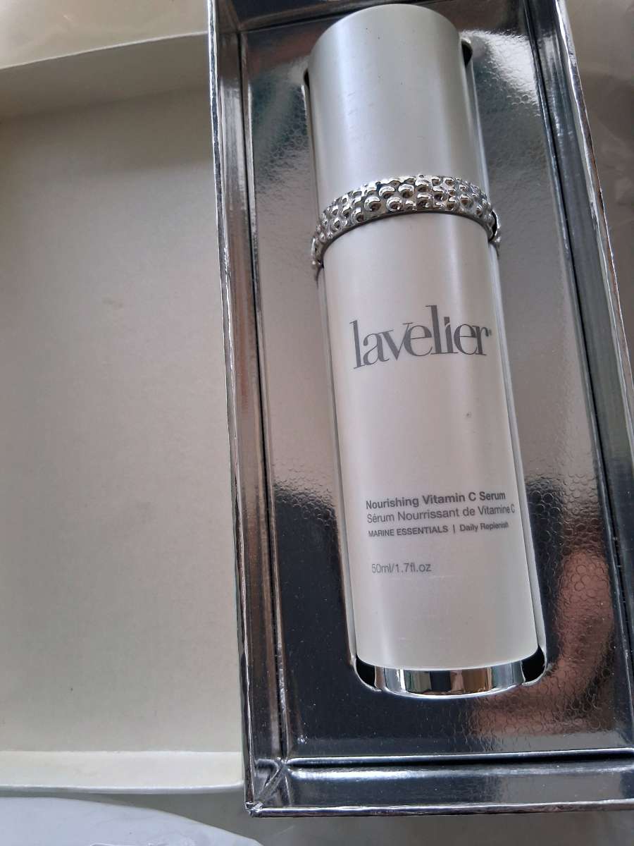 lavelier vitamin c serum one point seven Oz biggest bottle