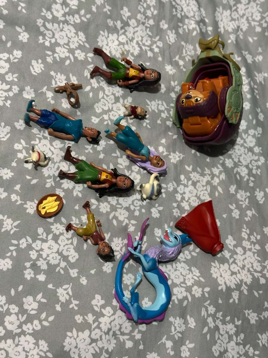 Raya toys
