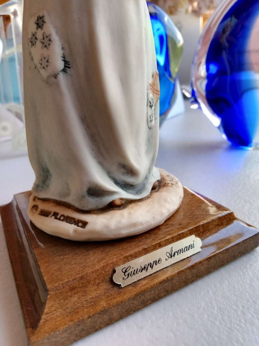 ORIGINAL GIUSSEPE ARMANI FIGURINE 1984 FLORENCE SCULPTURE