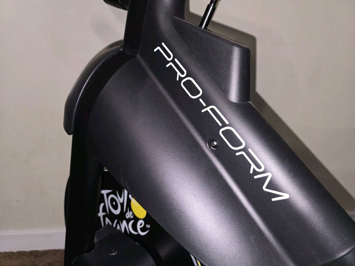 Tour de France pro form cycle bike