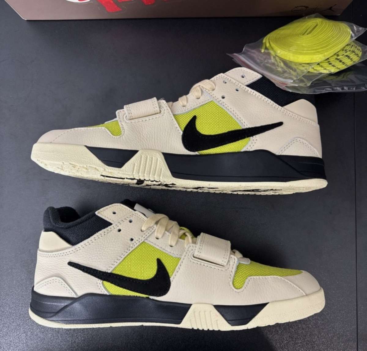 size 9 Nike Jordan air Jumpman Travis Scott edition