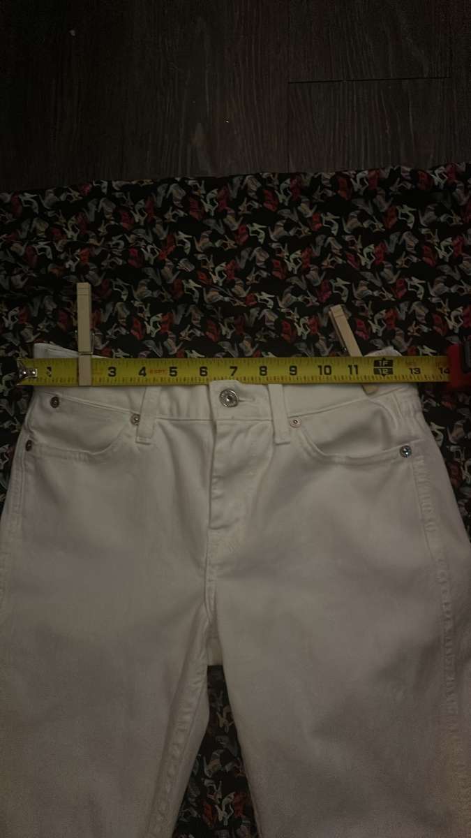 7FAM 7 For All Mankind White Jeans Size 24