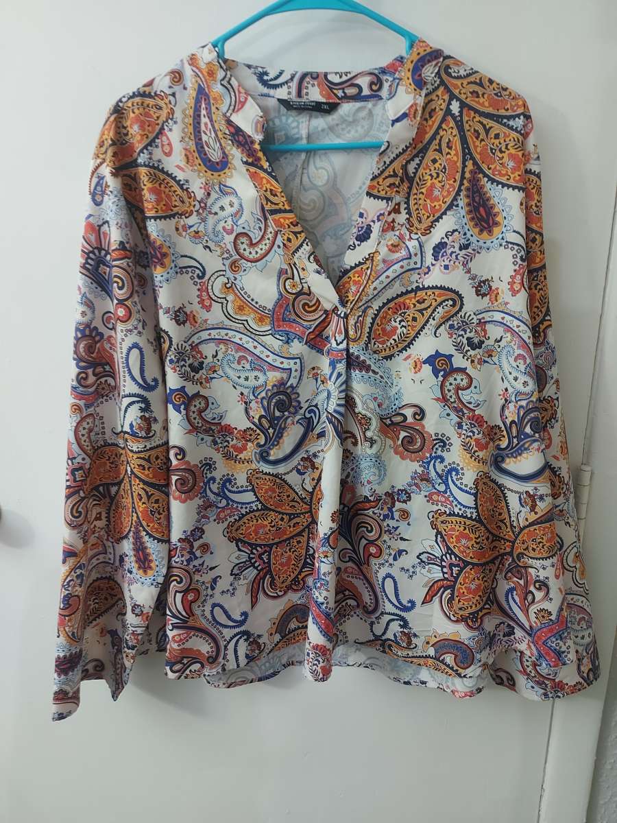 SHEIN Curve Floral Paisley Print Blouse Size 2XL