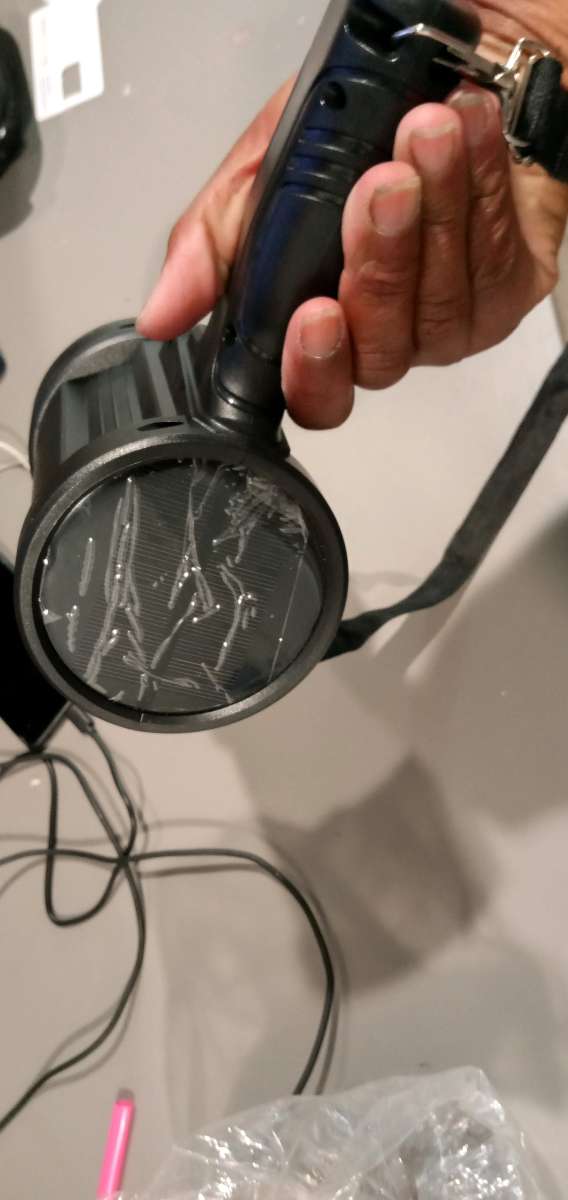 lapara tiene tanbien tiene cargador potlable