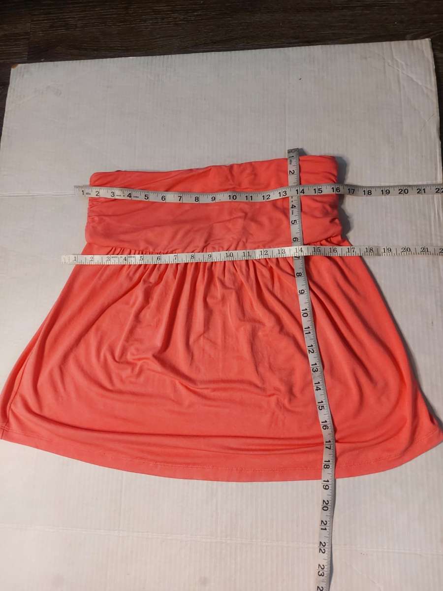 NY  CO New York and Company Pink Flowy Strapless Top Size M