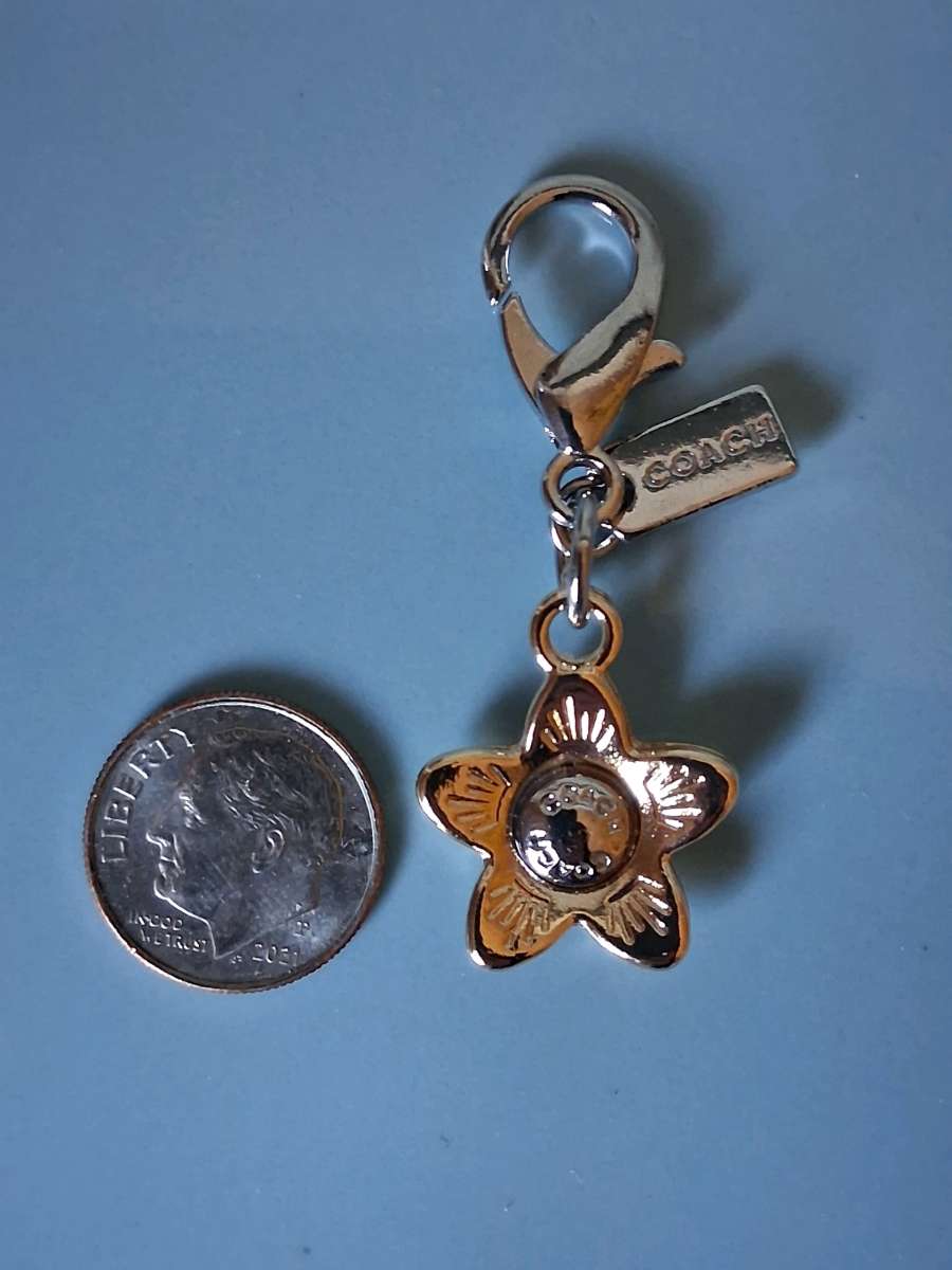 COACH FLOWER BAG CHARM KEYCHAIN OR ZIPPER PULL