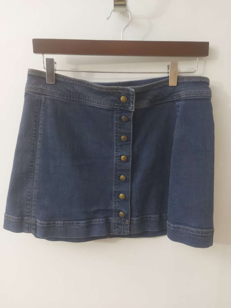 Free People Button Down Denim Skirt Size 6