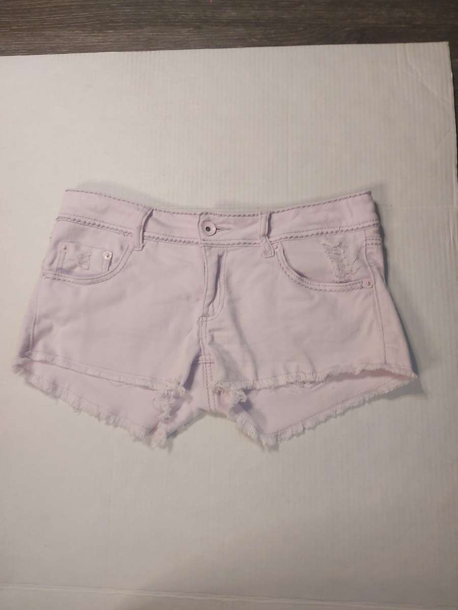 Dollhouse Lilac Purple Raw Hem Shorts Size Juniors