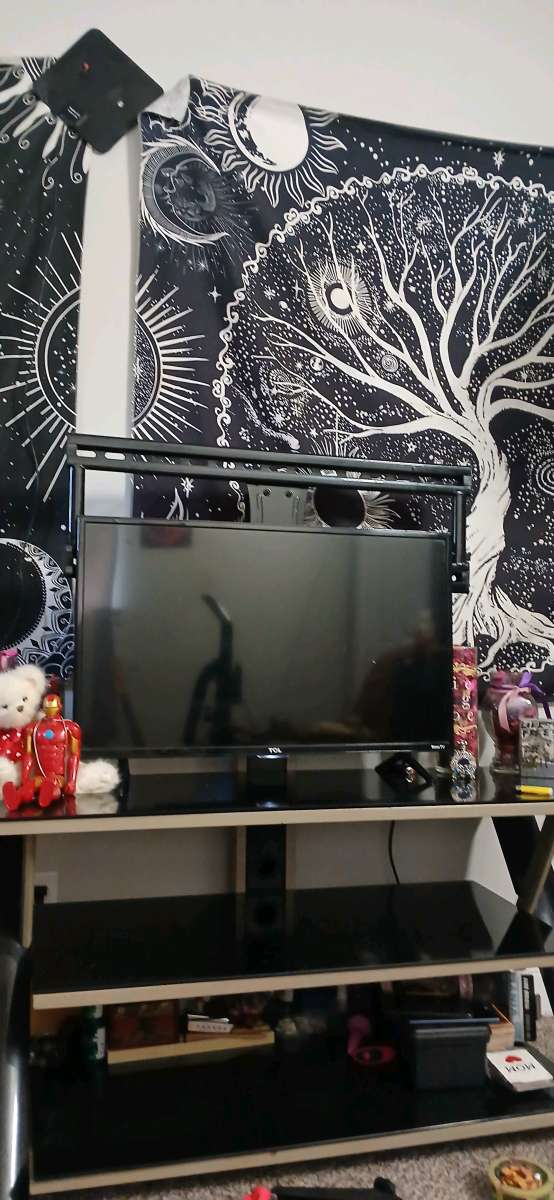 entertainment center plus 32 tv