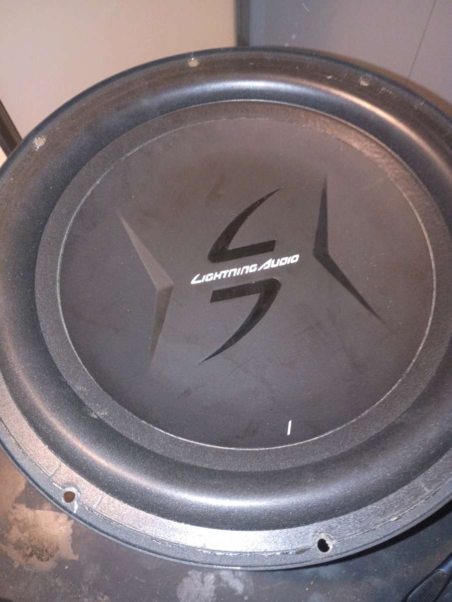 subwoofer 12