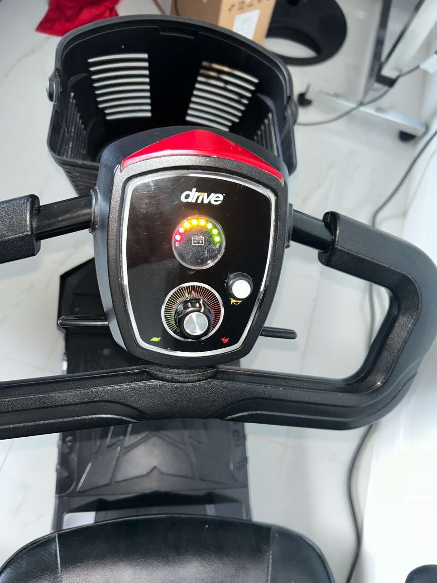 scout3 Compact Travel Scooter